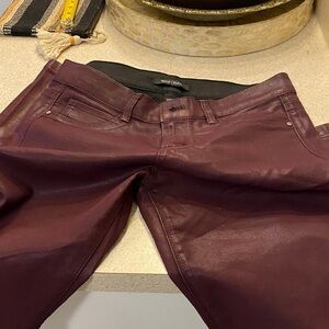 White House Black Market Burgundy Faux Leather Skinny Jeans - Sz 6T